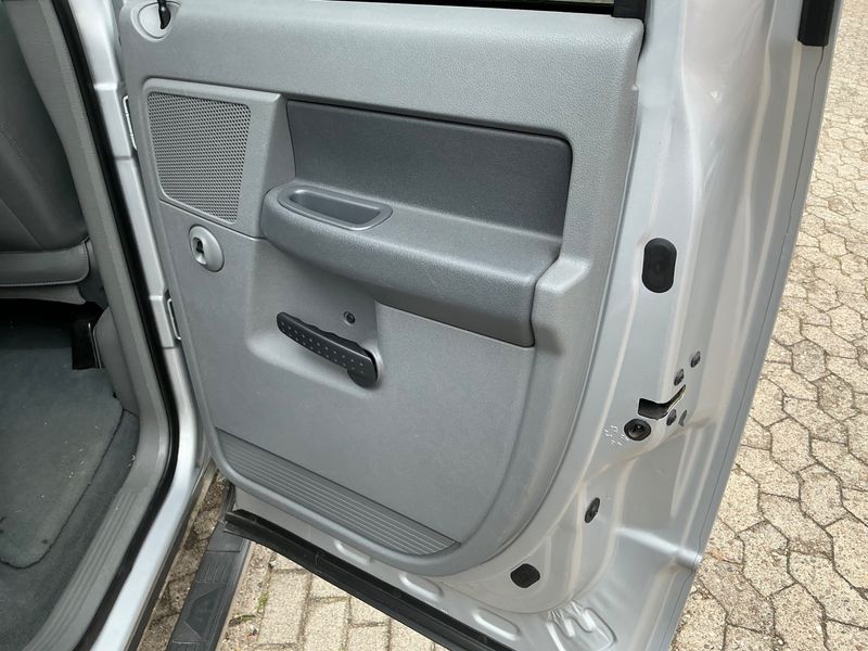 Dodge Ram 1500 5.7 V8 4x4 2007 – снимка 27