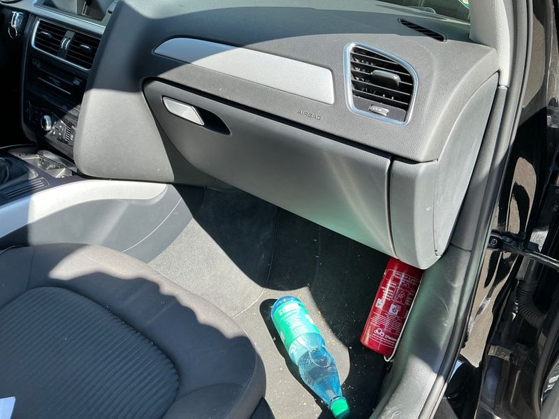 Audi A4 2.0 TDI clean diesel Attraction 2015 – снимка 31