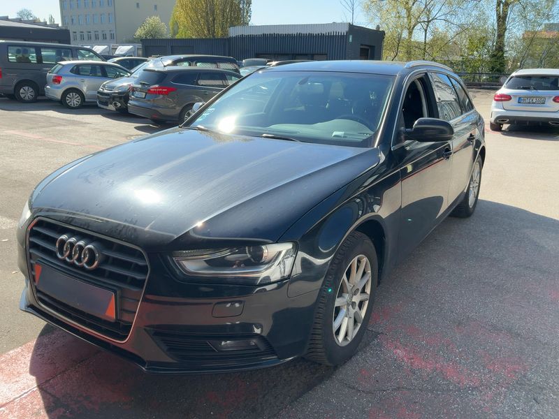 Audi A4 2.0 TDI clean diesel Attraction 2015 – снимка 2