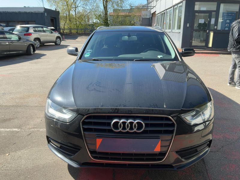 Audi A4 2.0 TDI clean diesel Attraction 2015 – снимка 9