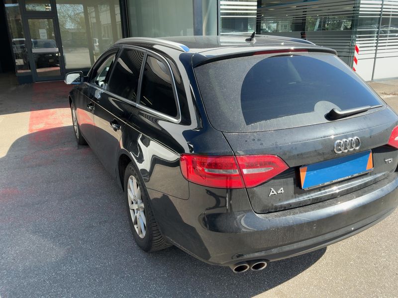 Audi A4 2.0 TDI clean diesel Attraction 2015 – снимка 3