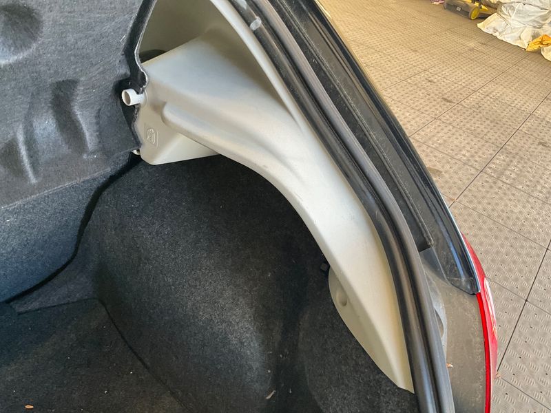Seat Ibiza 1.2 TSI Stylance / Style 2014 – снимка 34