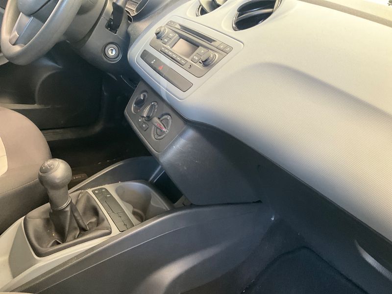 Seat Ibiza 1.2 TSI Stylance / Style 2014 – снимка 32