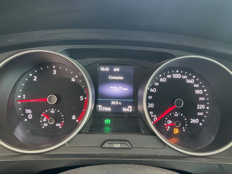 Volkswagen Tiguan 1.6 TDI Business BlueMotion Tech 2017 – снимка 18