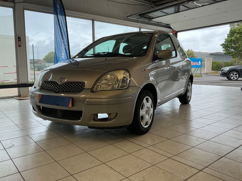Toyota Yaris 1.0 VVT-i 2005 – снимка 1