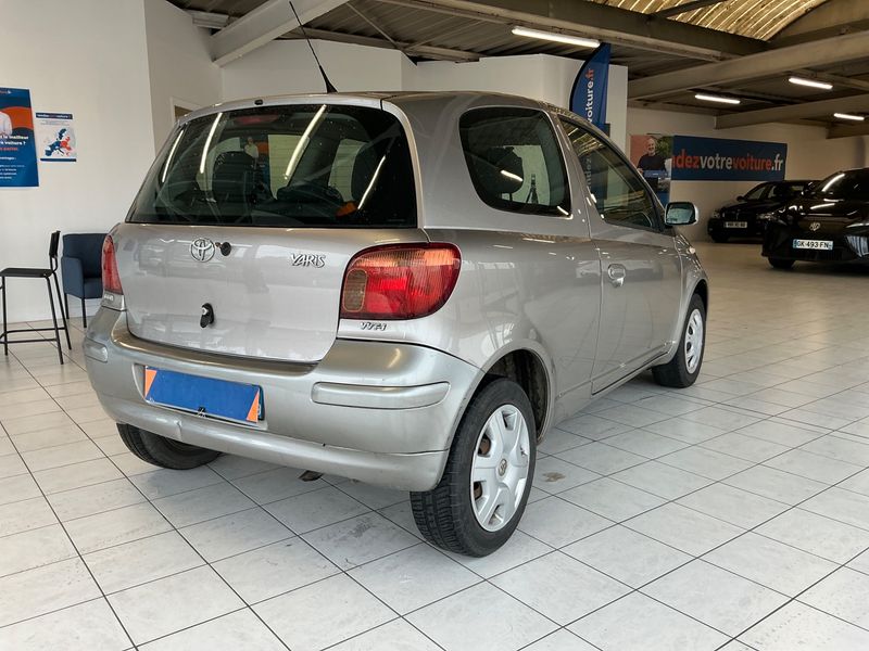 Toyota Yaris 1.0 VVT-i 2005 – снимка 2