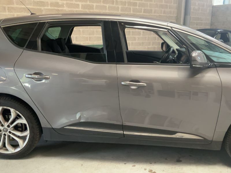 Renault Scenic 1.3 TCe Business 2019 – снимка 10