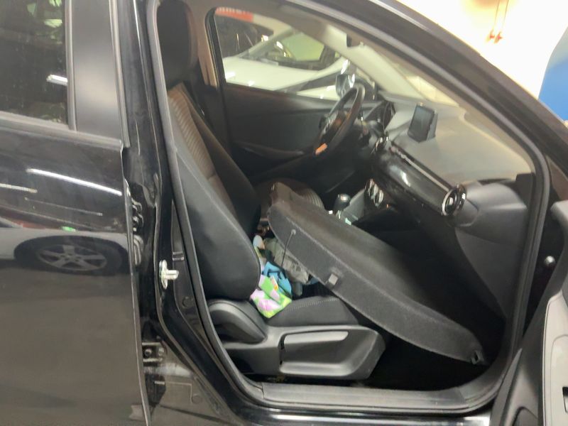 Mazda 2 1.5 Exclusive-Line 2019 – снимка 17