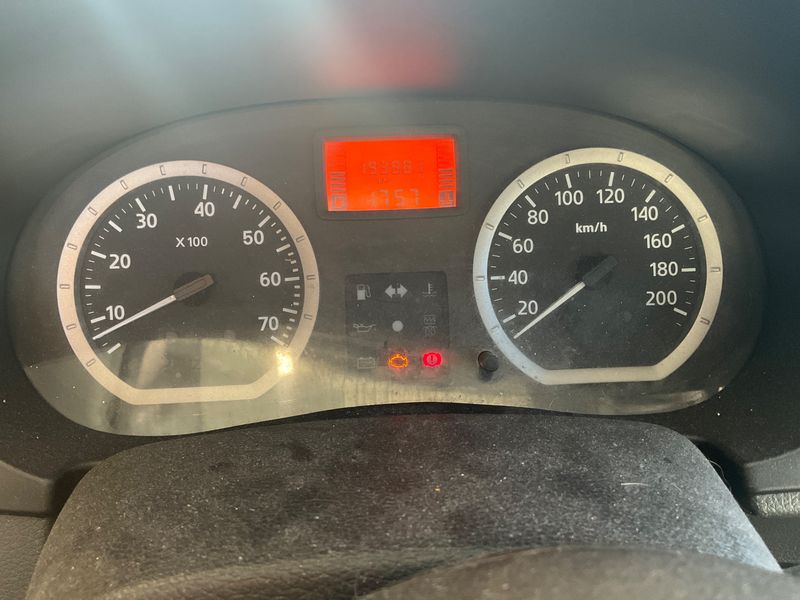 Dacia Logan 1.6 Ambiance 2005 – снимка 4