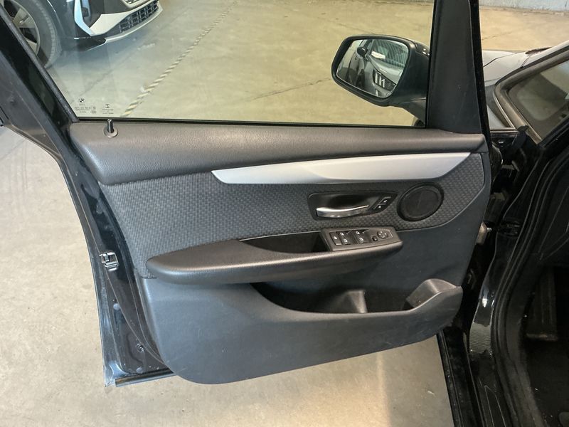 BMW 2er 216d Gran Tourer 2018 – снимка 28