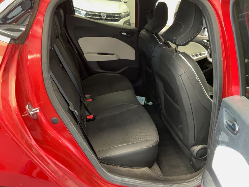 Renault Clio 1.6 Hybrid E-Tech Intens 2020 – снимка 19