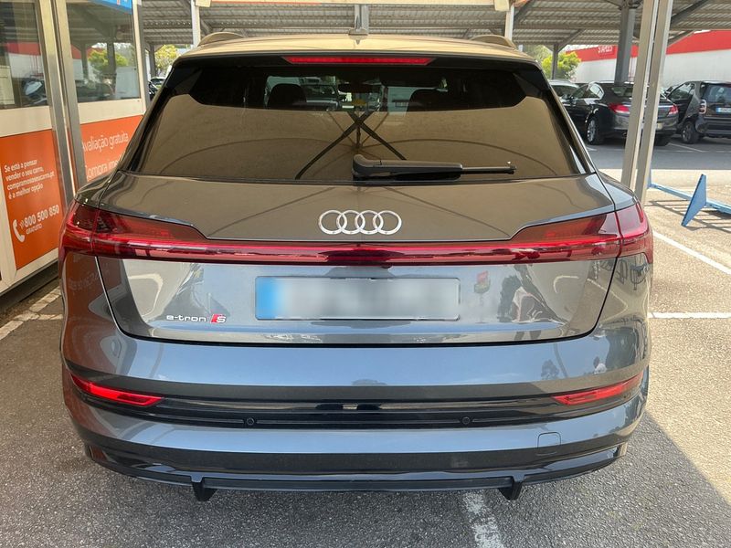 Audi e-tron S quattro 2021 – снимка 7