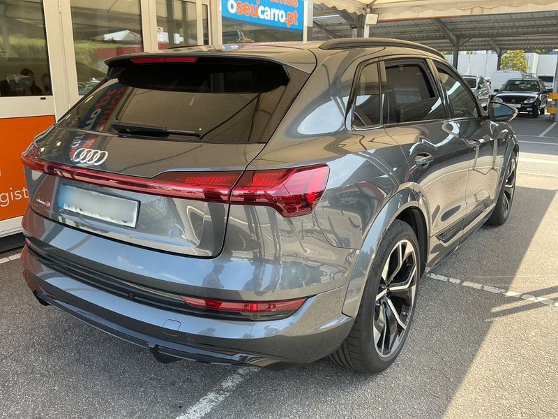 Audi e-tron S quattro 2021 – снимка 8