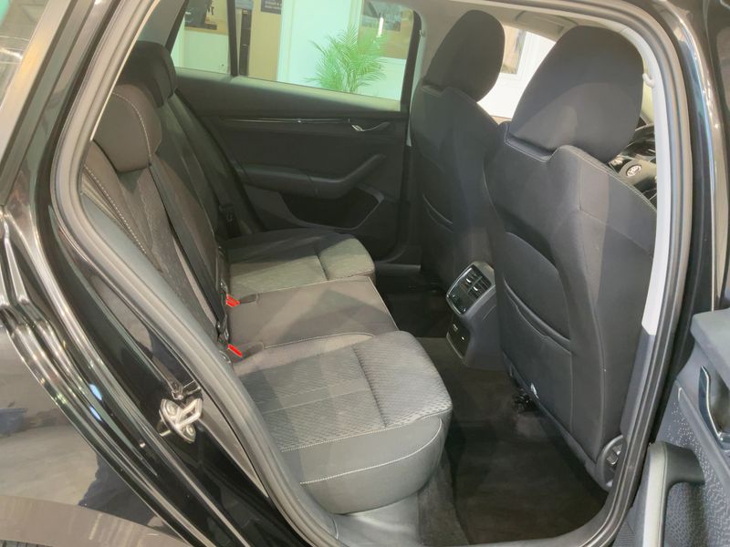 Skoda Octavia 2.0 TDI Clever 2021 – снимка 20