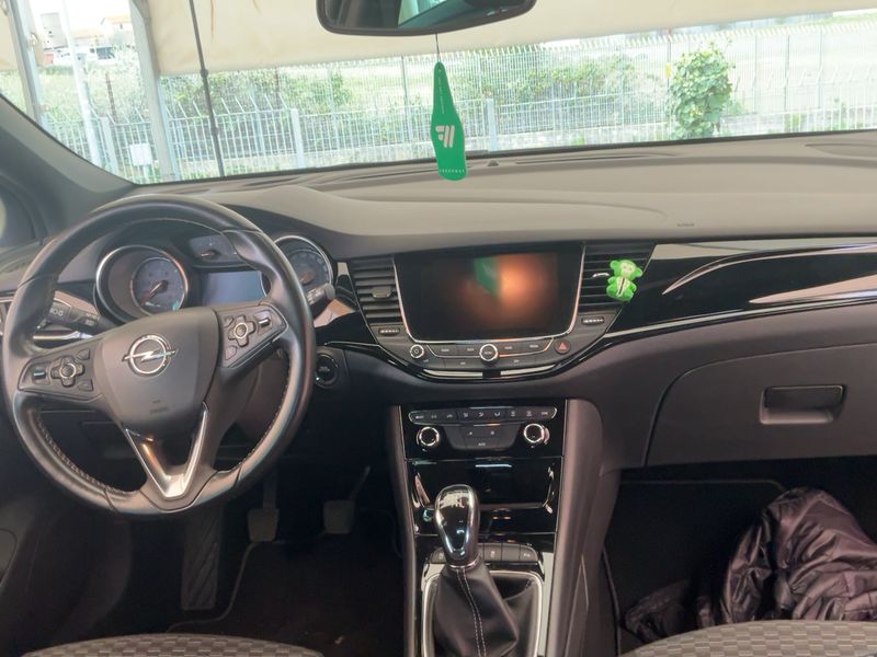 Opel Astra 1.6 CDTI Biturbo Dynamic Start&Stop 2017 – снимка 17