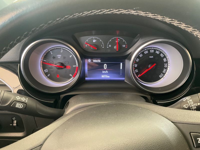 Opel Astra 1.6 CDTI Biturbo Dynamic Start&Stop 2017 – снимка 18