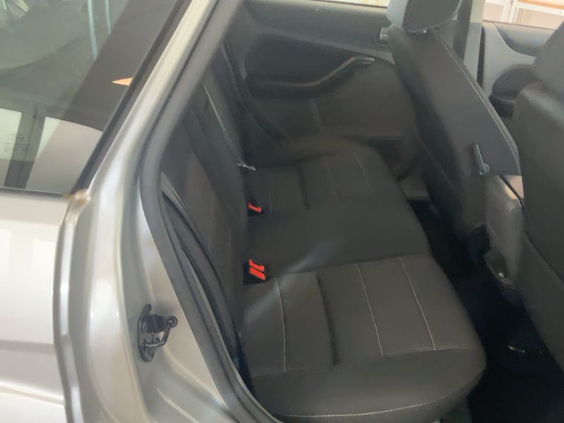 Ford Focus 1.6 Titanium 2010 – снимка 20
