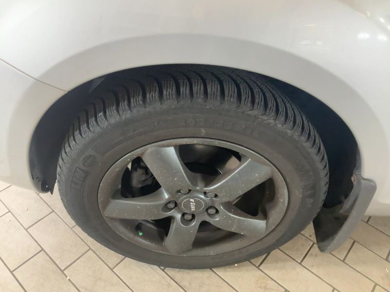 Ford Focus 1.6 Titanium 2010 – снимка 3