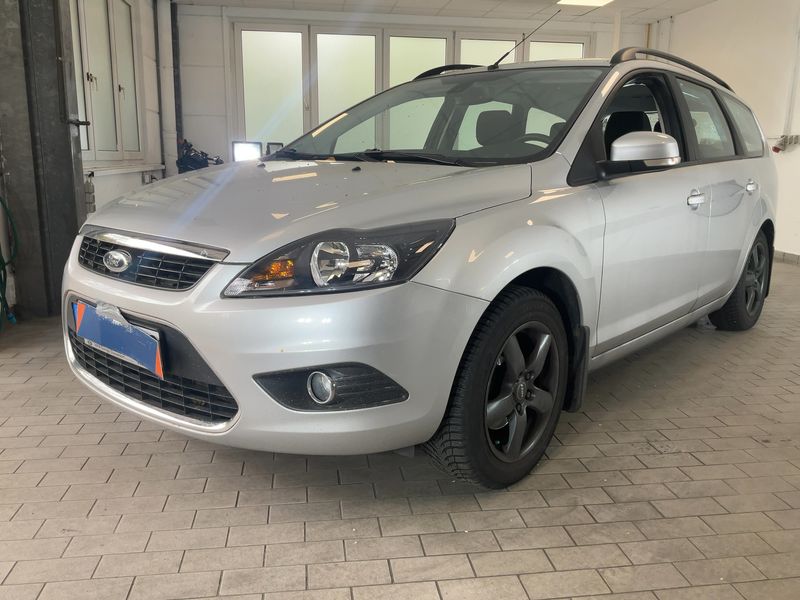 Ford Focus 1.6 Titanium 2010 – снимка 1