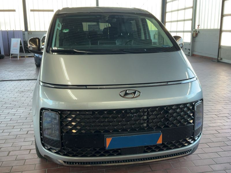 Hyundai Staria 2.2 CRDi Signature 4WD 2023 – снимка 14