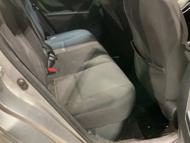 Toyota Auris 1.8 Hybrid Dynamic 2014 – снимка 19