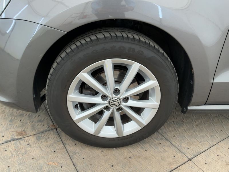 Volkswagen Polo 1.0 Allstar 2016 – снимка 3