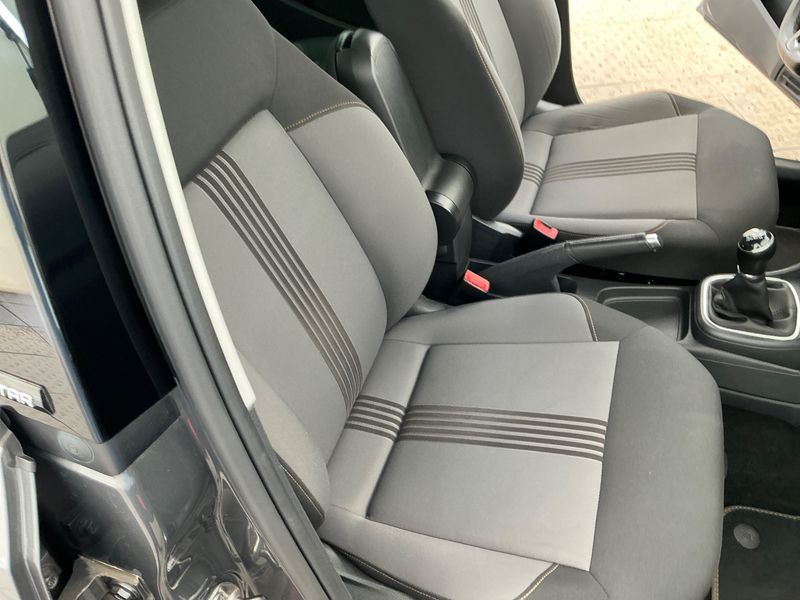 Volkswagen Polo 1.0 Allstar 2016 – снимка 33