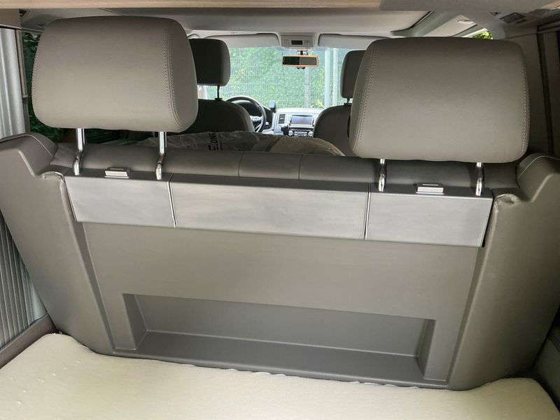 Volkswagen T5 California 2.0 TDI Comfortline Aufstelldach 4Motion 2014 – снимка 31