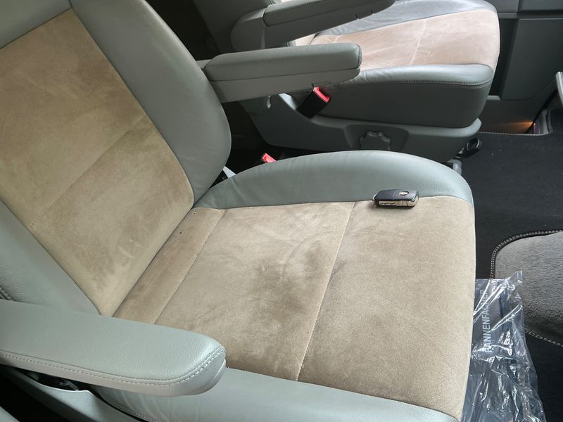 Volkswagen T5 California 2.0 TDI Comfortline Aufstelldach 4Motion 2014 – снимка 45