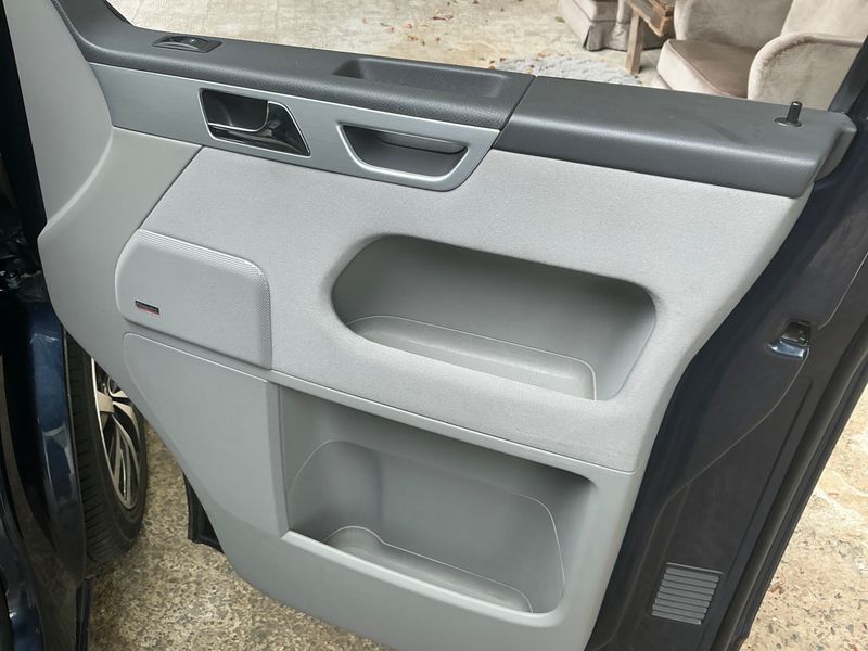 Volkswagen T5 California 2.0 TDI Comfortline Aufstelldach 4Motion 2014 – снимка 43