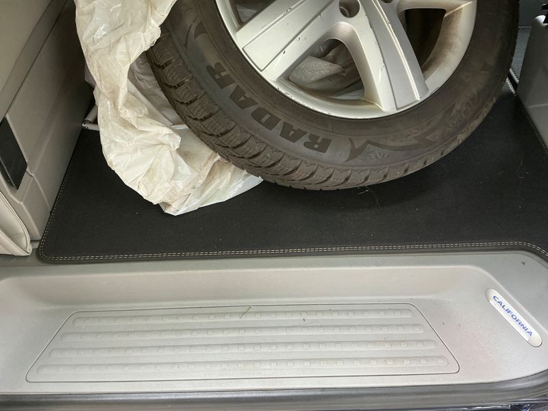 Volkswagen T5 California 2.0 TDI Comfortline Aufstelldach 4Motion 2014 – снимка 41