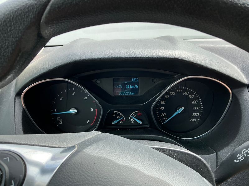 Ford Focus 1.6 TDCi Trend 2013 – снимка 4