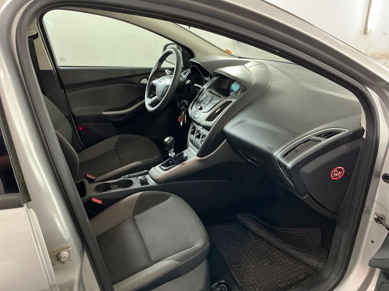 Ford Focus 1.6 TDCi Trend 2013 – снимка 3