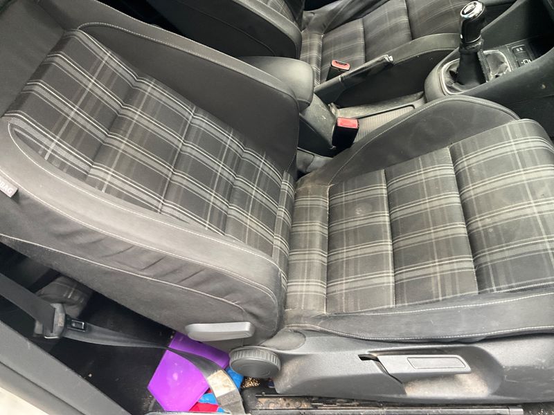 Volkswagen Golf VI 2.0 TDI GTD 2009 – снимка 30