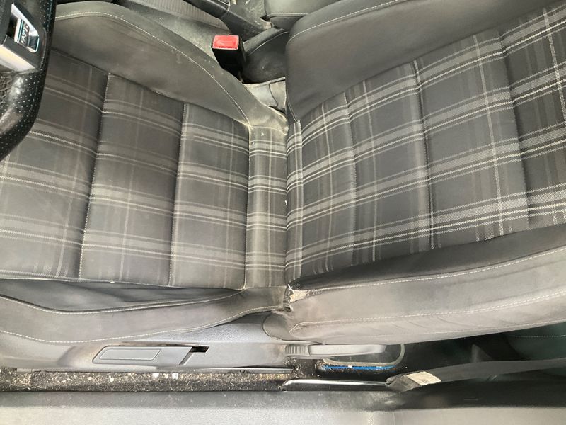 Volkswagen Golf VI 2.0 TDI GTD 2009 – снимка 35