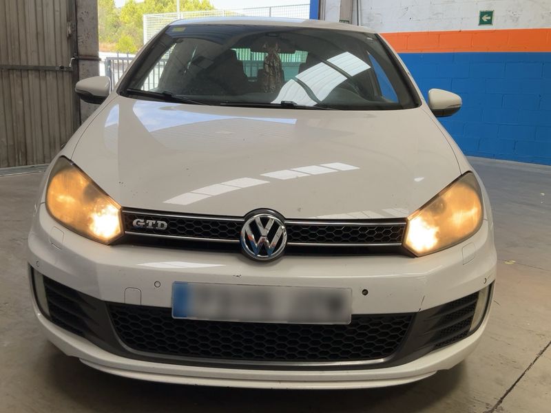 Volkswagen Golf VI 2.0 TDI GTD 2009 – снимка 14