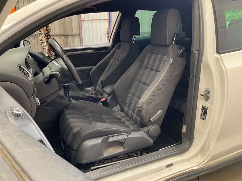 Volkswagen Golf VI 2.0 TDI GTD 2009 – снимка 34
