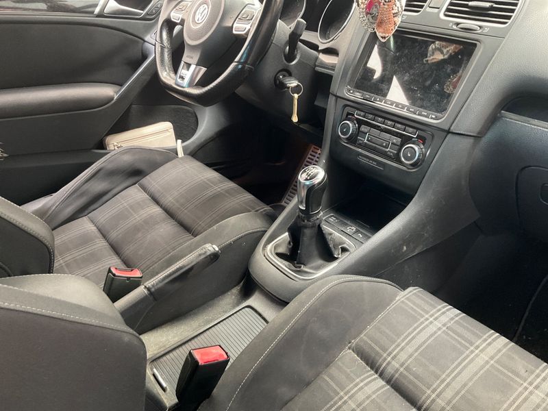 Volkswagen Golf VI 2.0 TDI GTD 2009 – снимка 32