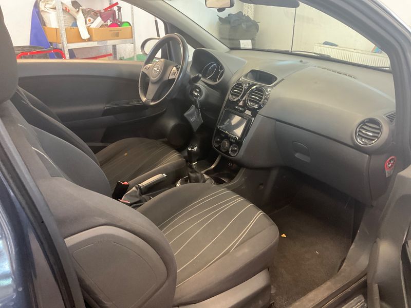 Opel Corsa 1.4 Edition "111 Jahre" 2010 – снимка 3
