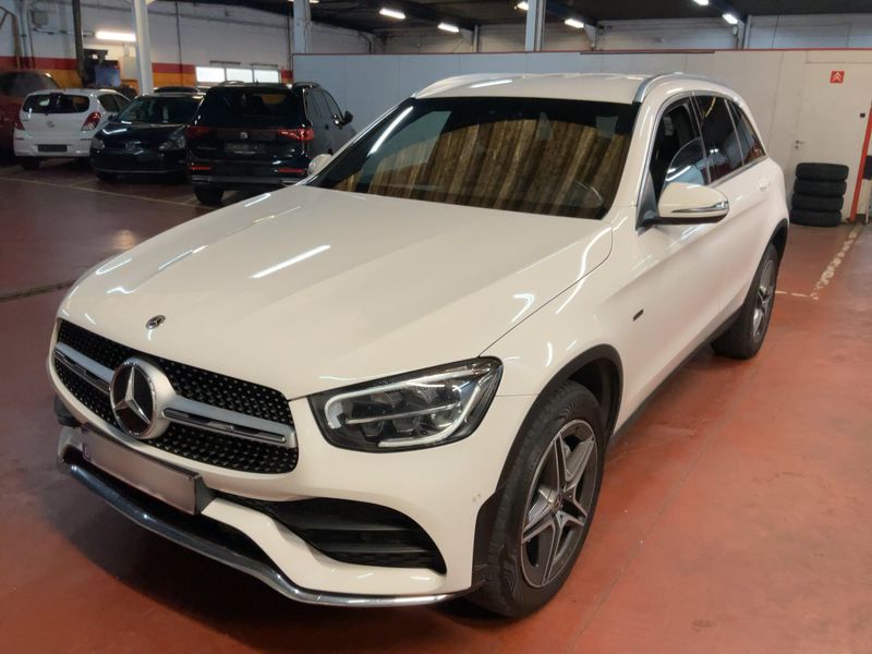 Mercedes-Benz GLC-Klasse GLC 300 de 4Matic AMG Line 2021 – снимка 1