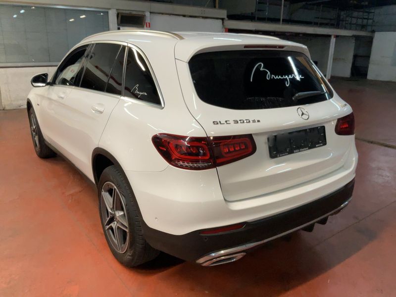 Mercedes-Benz GLC-Klasse GLC 300 de 4Matic AMG Line 2021 – снимка 6