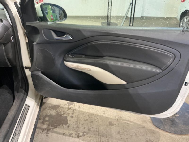 Opel Adam 1.0 Turbo Rocks ecoFlex 2016 – снимка 27