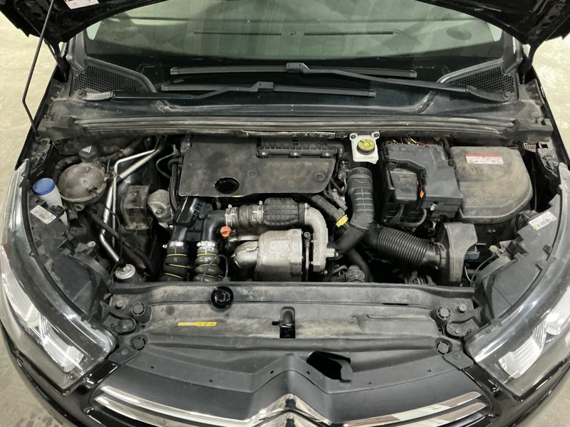 Citroen C4 1.6 Blue-HDi Feel Edition 2015 – снимка 28
