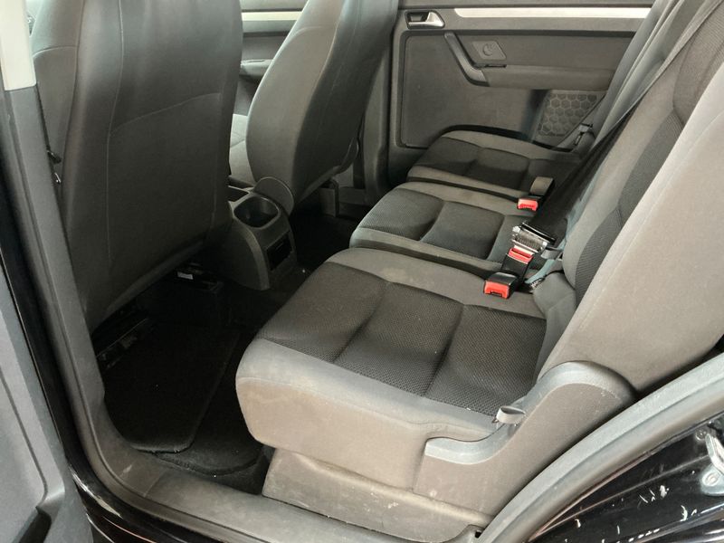 Volkswagen Touran 1.2 TSI Trendline 2014 – снимка 25