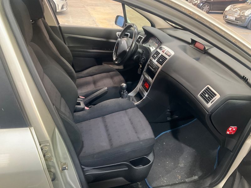 Peugeot 307 2.0 HDi SW Pack 2006 – снимка 3