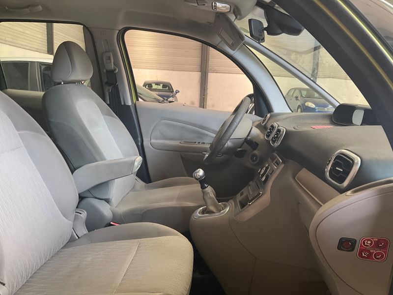 Citroen C3 Picasso 1.6 HDi Exclusive 2011 – снимка 3