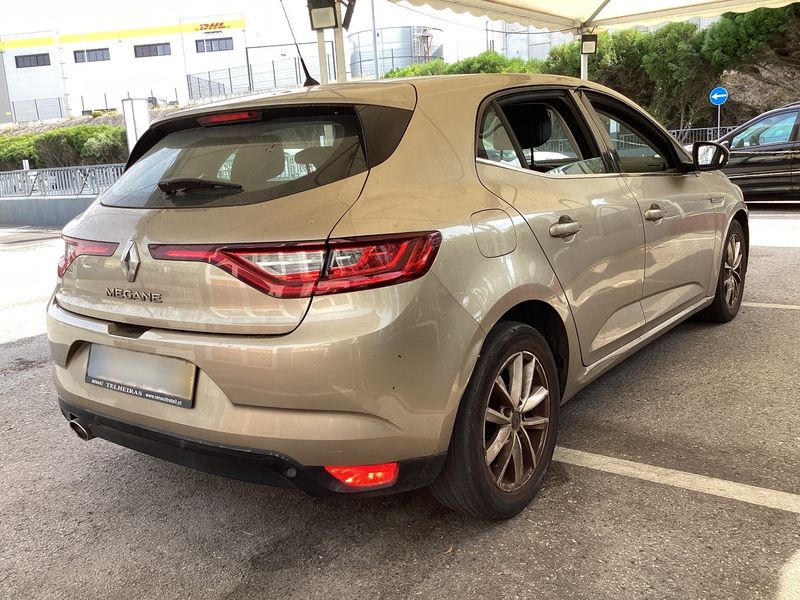 Renault Megane 1.6 dCi Energy Zen 2016 – снимка 8