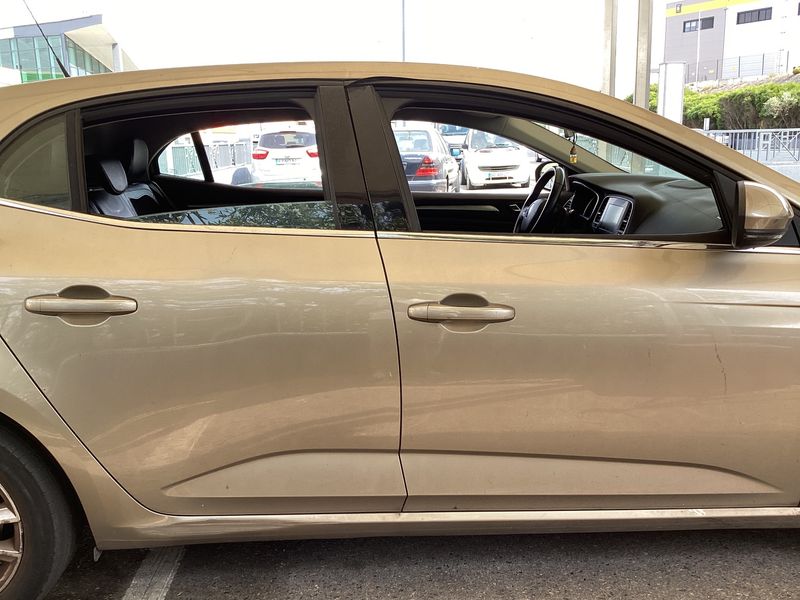 Renault Megane 1.6 dCi Energy Zen 2016 – снимка 10
