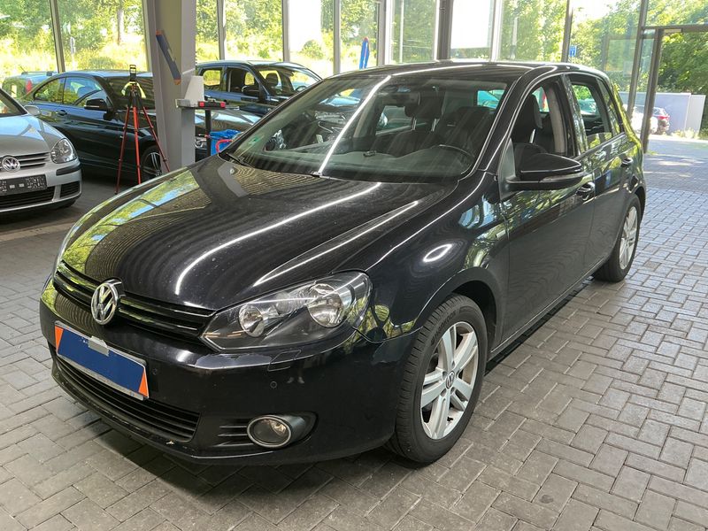 Volkswagen Golf VI 1.6 TDI Match 2012 – снимка 1