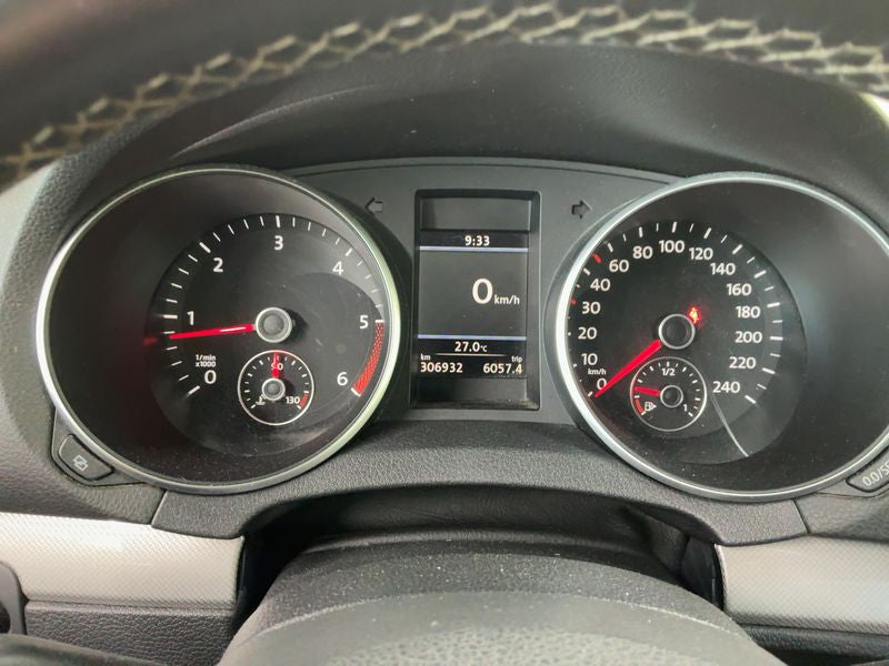 Volkswagen Golf VI 1.6 TDI Match 2012 – снимка 4